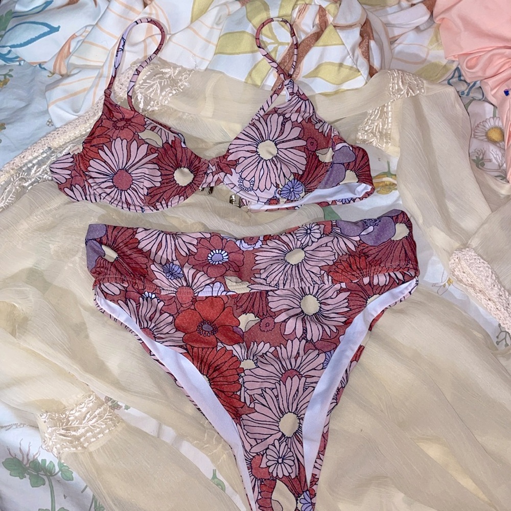 RETRO FLOWER POWER BOHO UNDERWIRE / HIGH WAISTED BIKINI SET 👙